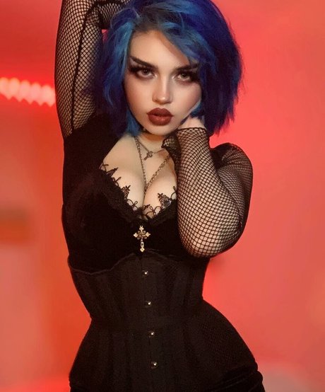 Queen Nephilim