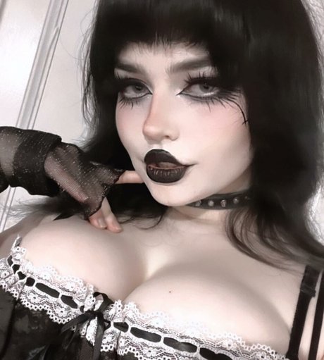Queen Nephilim