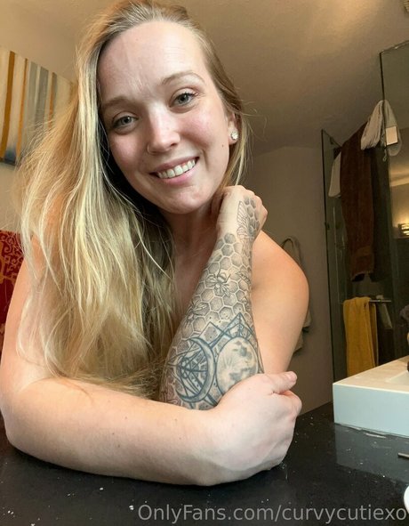 Curvycutiexo