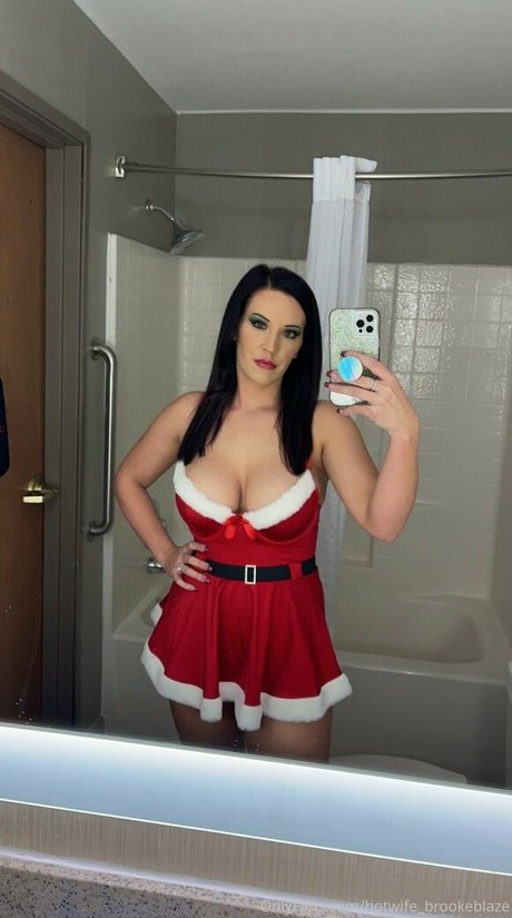 Hotwifebrookeblaze