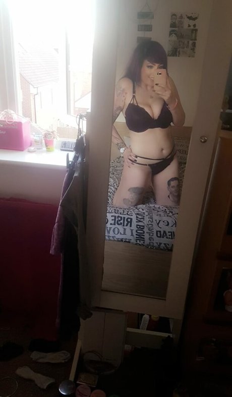 Show Your Girlfriend