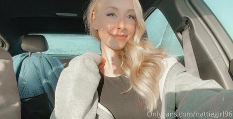 Nattiegirl96