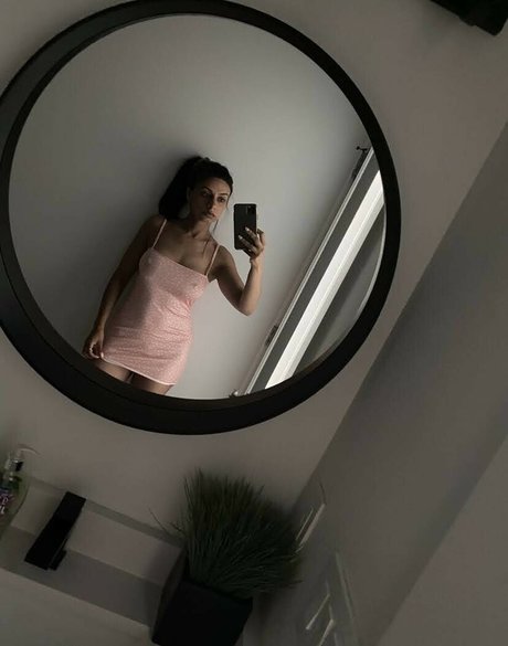 Skinnyroti  nude leaked OnlyFans photo