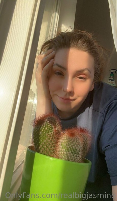 Realbigjasmine