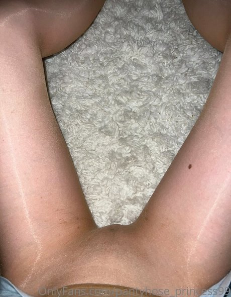 Pantyhoseprincess99