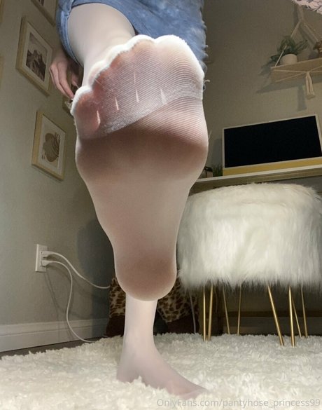 Pantyhoseprincess99
