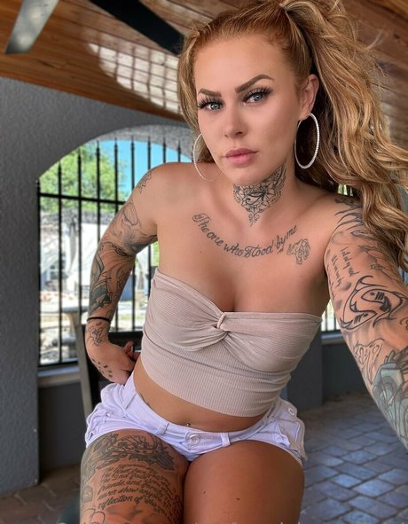 Thefemalebossofficial