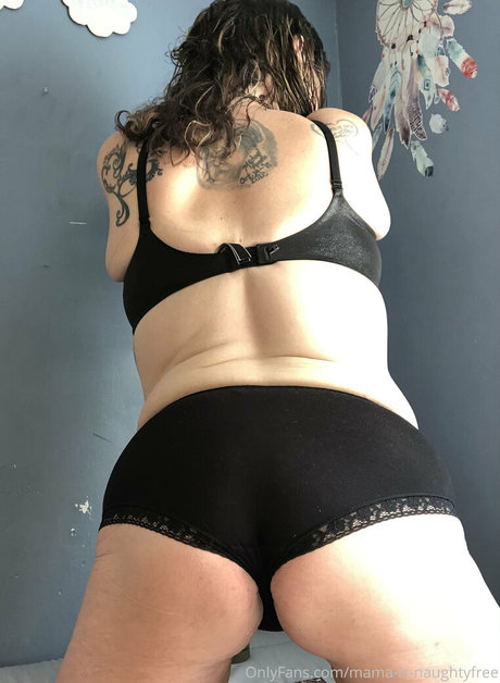 Mamaisnaughtyfree