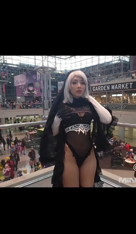 Arabella Kat Posting