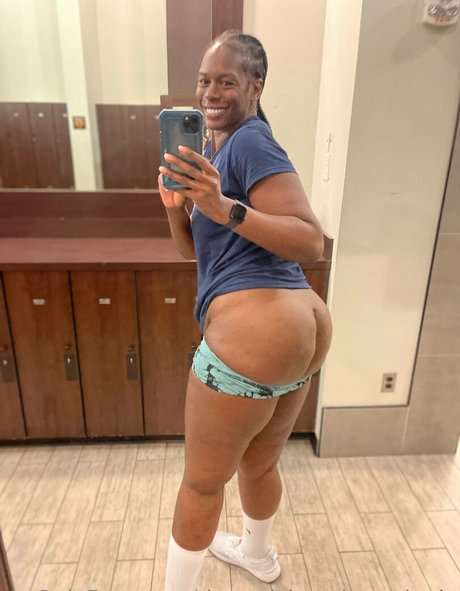 Therealchocolateminnie