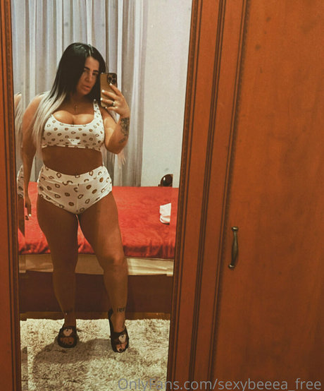 Sexybeeeafree