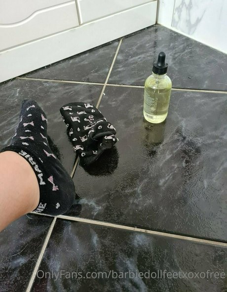 Barbiedollfeetxoxofree