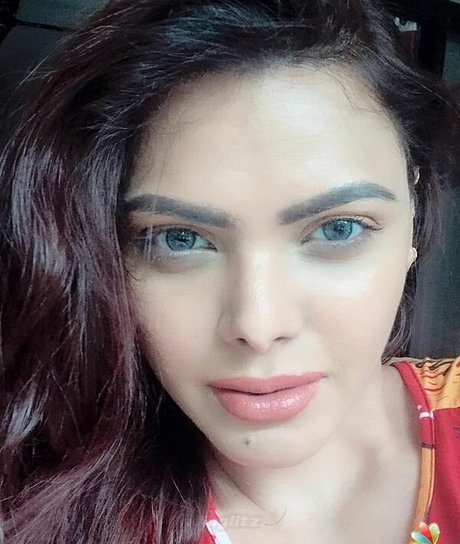 Sherlyn Chopra