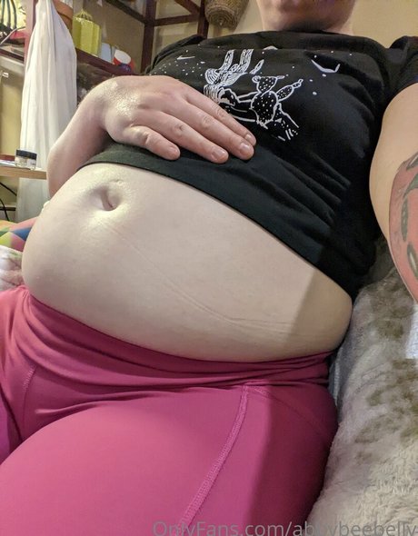 Abbybeebelly