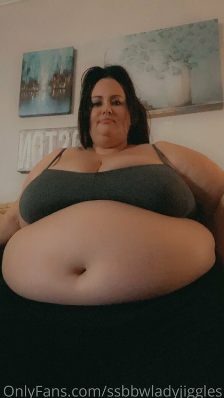 Ssbbwladyjiggles