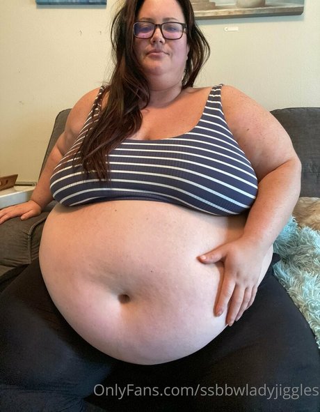 Ssbbwladyjiggles
