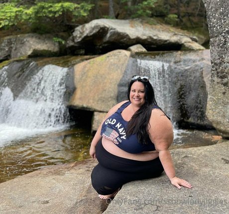 Ssbbwladyjiggles