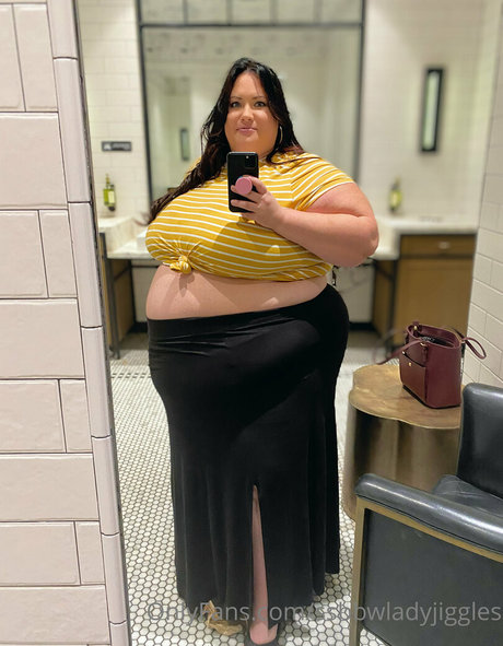 Ssbbwladyjiggles