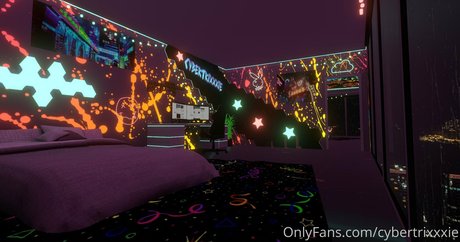 Cybertrixxxie