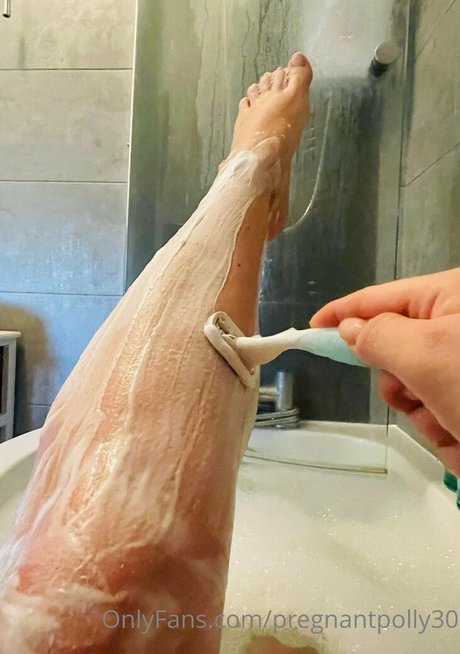 Pregnantpolly30