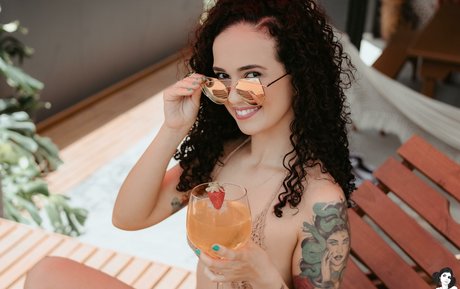 Mari Curly Suicide