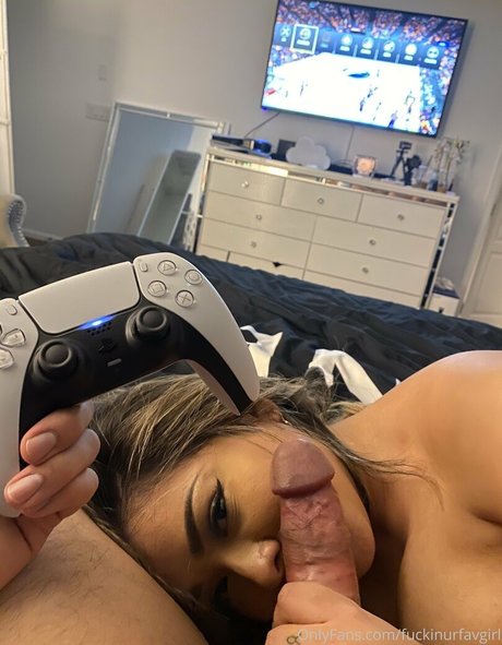 Fuckinurfavgirl