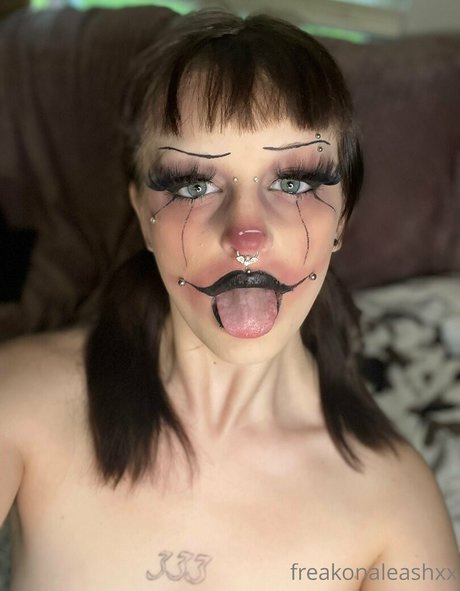 Freakonaleashxx