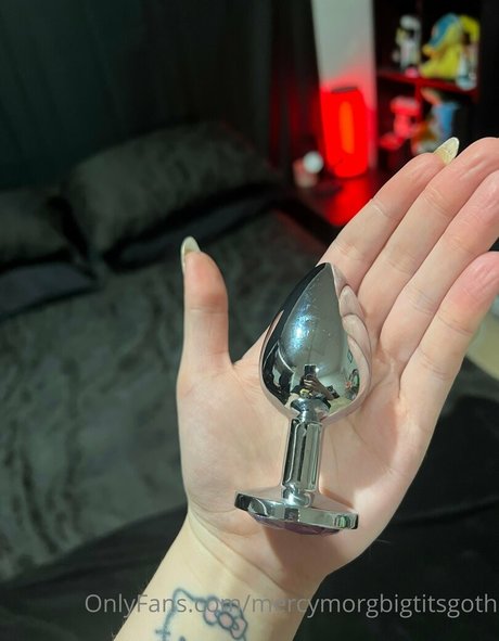 Mercymorgbigtitsgoth