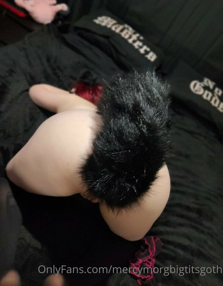 Mercymorgbigtitsgoth