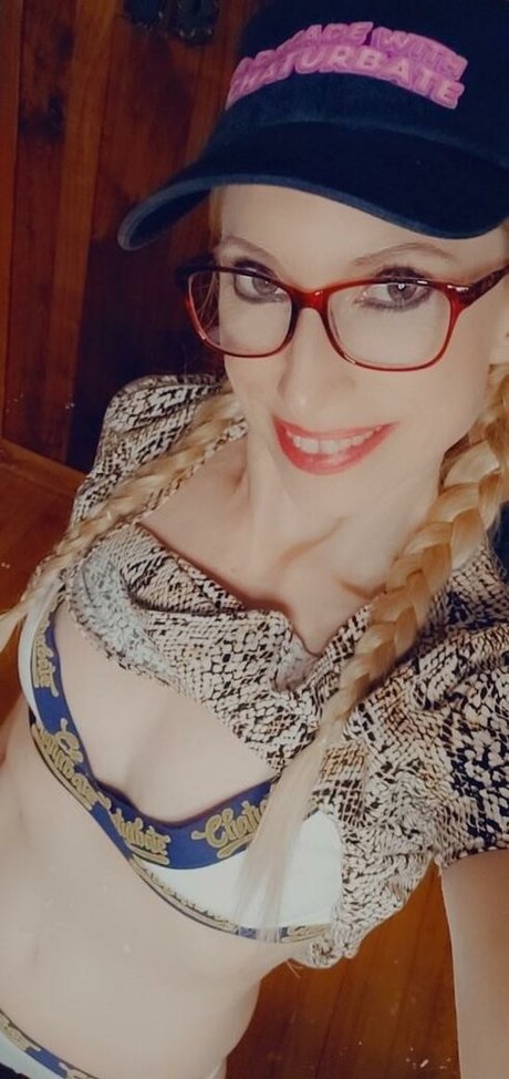 Wynfreya  nude leaked OnlyFans photo